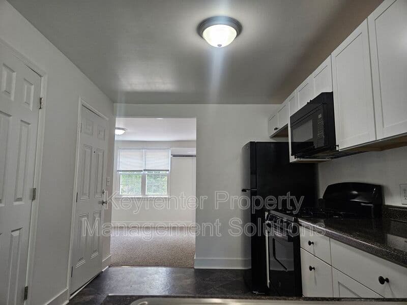 Churchville Condo: 3891 Churchville Ave