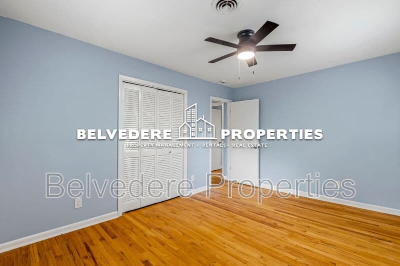 Greensboro House: 3931 Manila Road