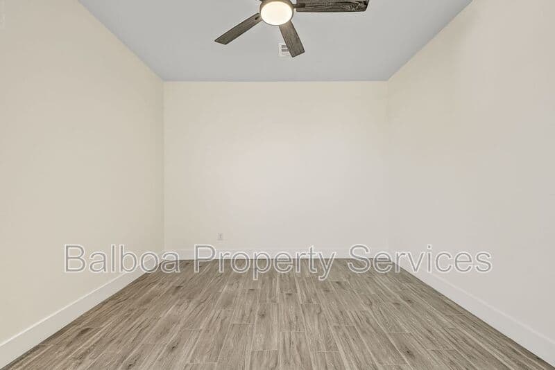 Buckeye Condo: 212 2nd Ave E
