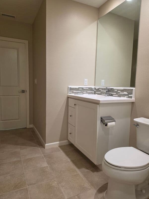 Irvine House: 232 Bishop Landing