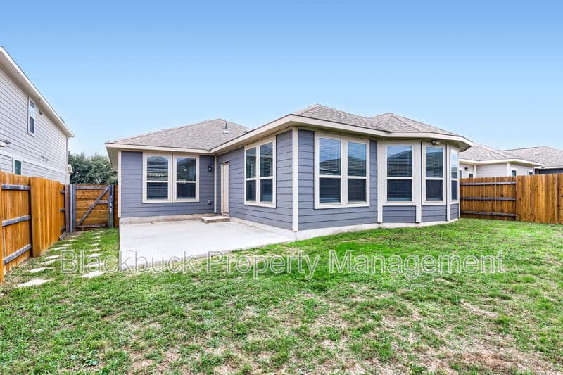 Leander House: 345 Ancellotta Way