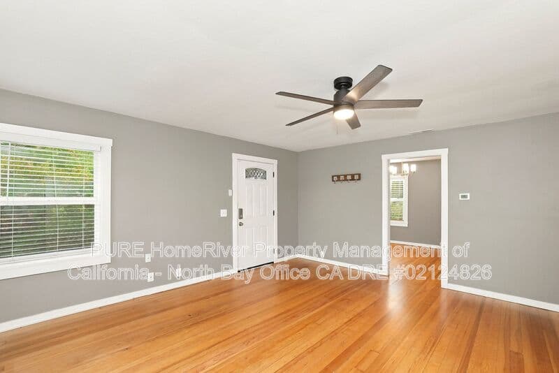 Sebastopol House: 325 Hutchins Ave