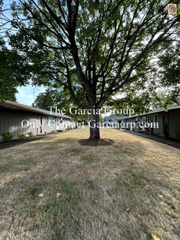 Gresham Condo: 480 SE Vista Ave.