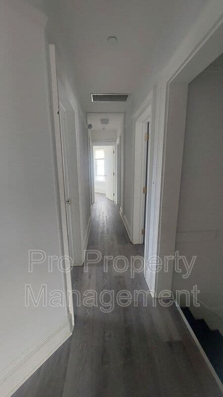 Danbury House: 4 Harmony St.