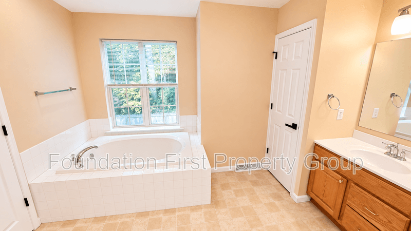 Gettysburg House: 874 Boyds School Rd