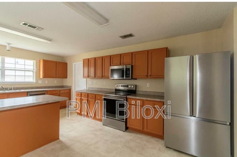 Ocean Springs House: 3514 Farrington Ct