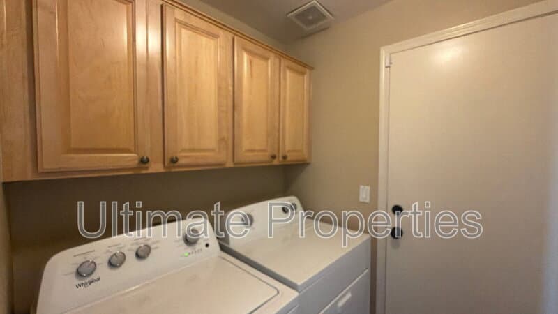 Goodyear House: 13602 W Desert Flower Dr