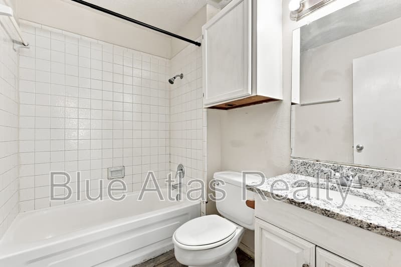 Dallas Condo: 9803 Walnut St