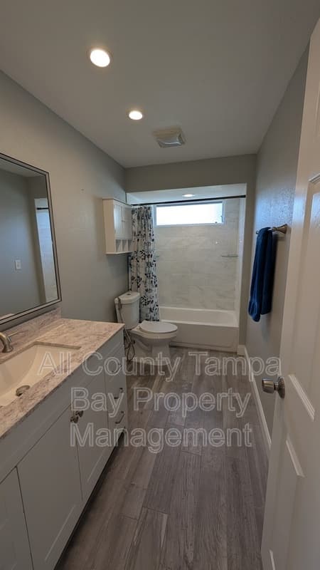 Clearwater House: 1731 Union St
