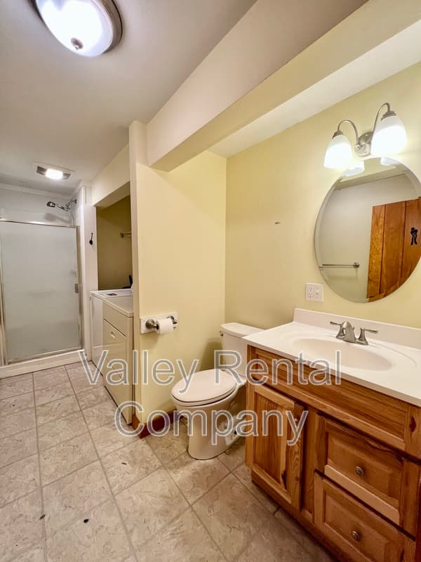 Hadley Condo: 94 Bay Road - 2