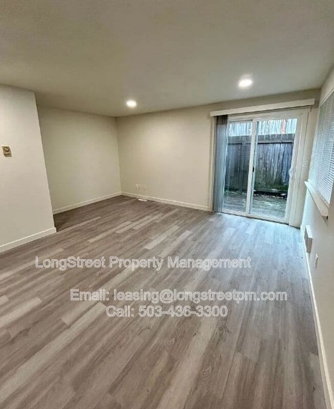 Portland Condo: 2537 SW Spring Garden St
