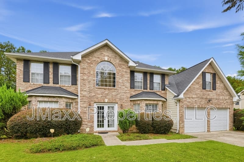 Lithonia House: 1560 Rogers Crossing Dr