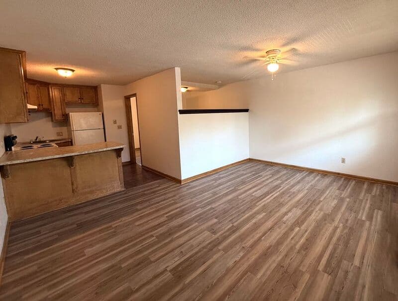 Excelsior Springs House: 1405 Neil Lane