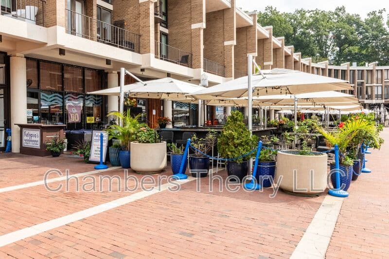 Reston House: 11475 Washington Plz W