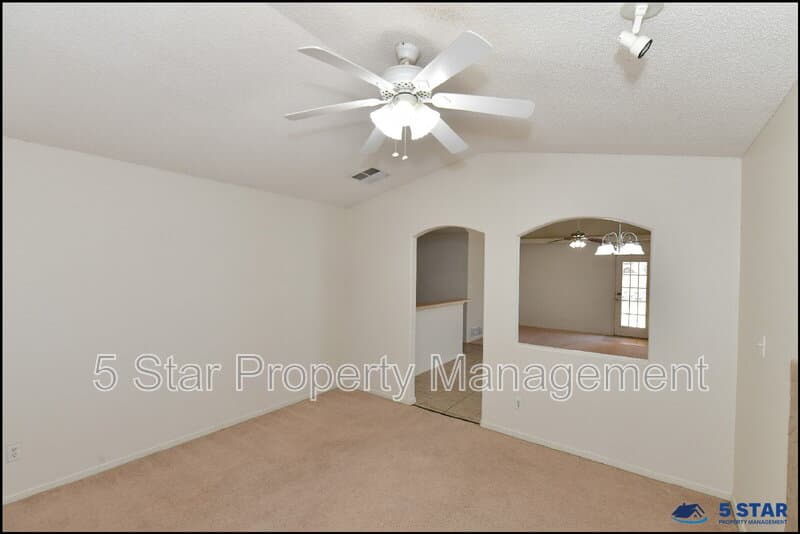 El Paso House: 3112 Tierra Ayala Drive !!