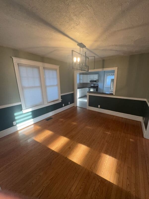 Stroudsburg House: 528 Lindbergh Avenue