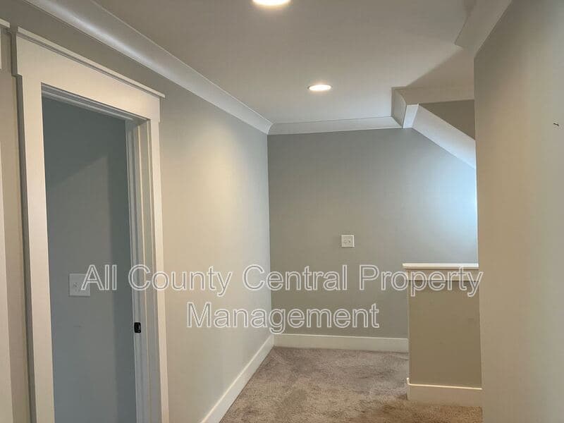 Bessemer House: 415 Sunbelt Dr