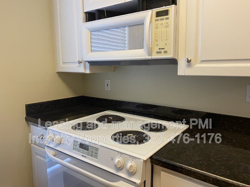 Lafayette Townhome: 183 Steiner Rd