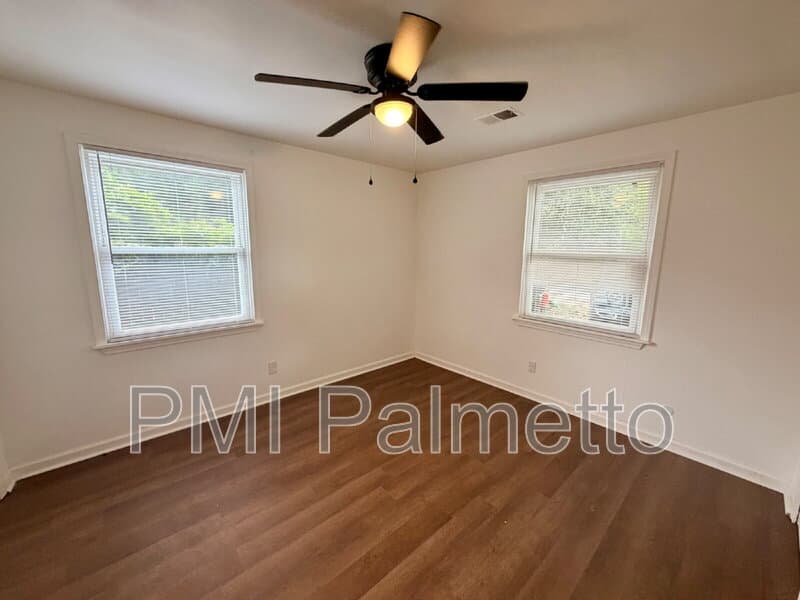 Columbia Condo: 1319 Hendrix St