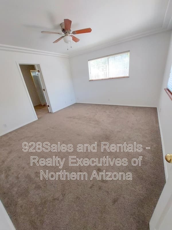 Flagstaff House: 4029 S Nicholas St