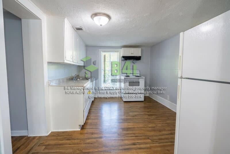 LaGrange House: 313 McCall Street