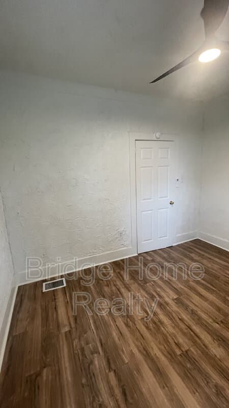 McKees Rocks Condo: 802 13th St
