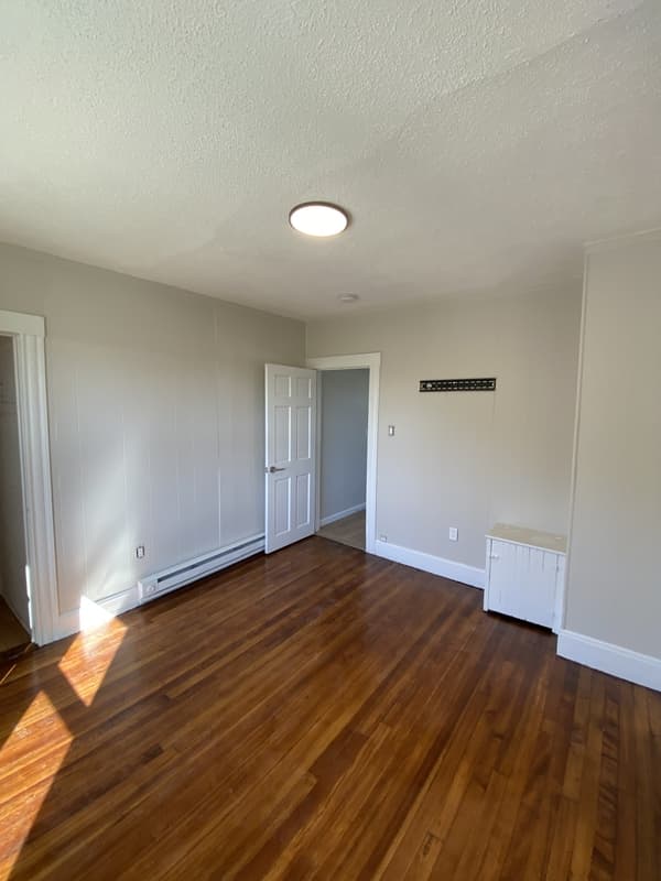 New Britain Condo: 220 Kensington Avenue - 3