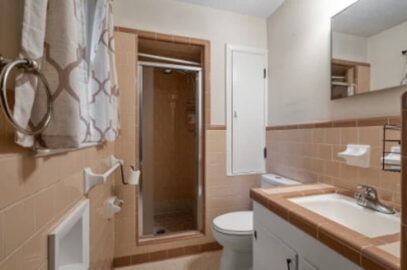 Southern Pines Condo: 555 North Leak Street