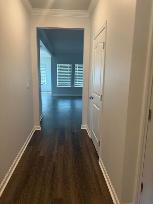 Athens House: 13937 Lannister Lane