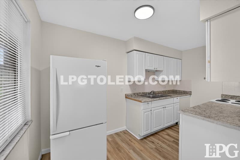 Toledo Condo: 1913 Kensington Rd. A