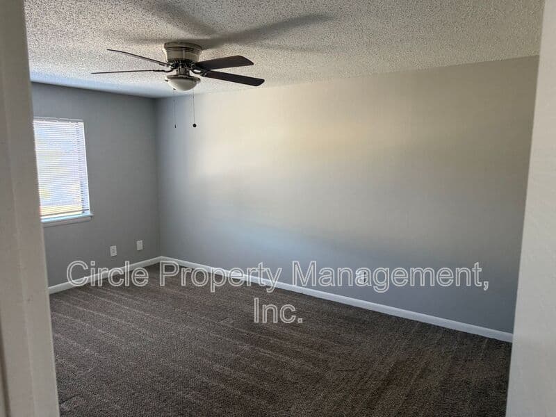 Huntsville Apartment: 2021 Highridge Drive SW