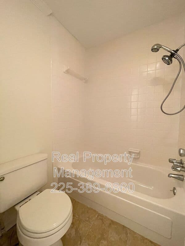 Baton Rouge Condo: 10428 Jefferson Hwy