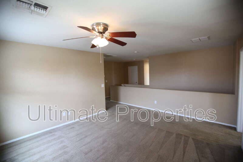 Glendale House: 6376 W Ruth Ave