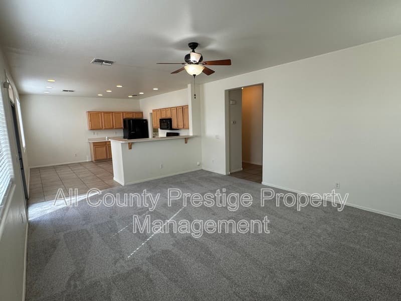 Laveen House: 6859 W Darrel Road