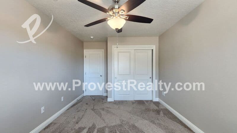 Hesperia House: 17907 Birch St