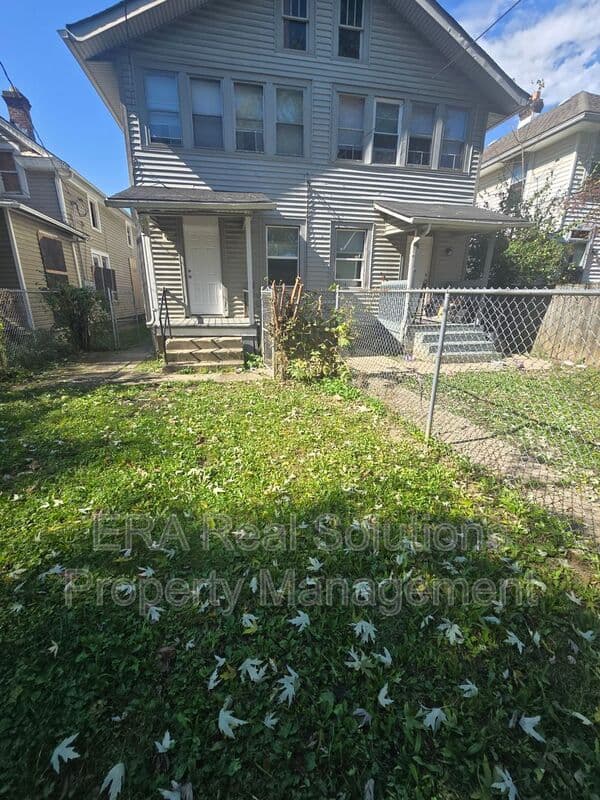 Columbus Condo: 52 N Ogden Rd