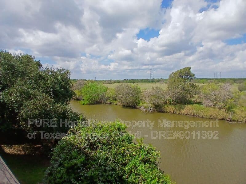 Corpus Christi Townhome: 4401 River Valley Dr