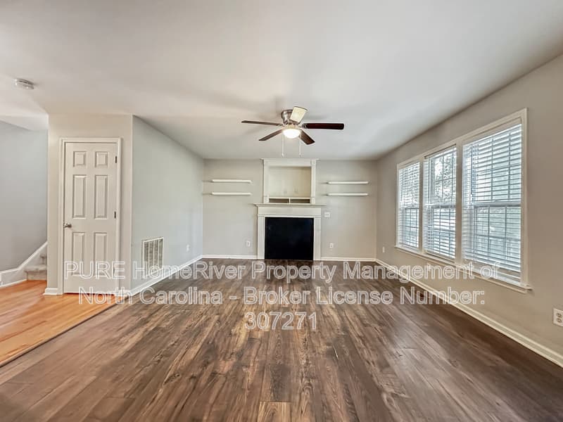 Clayton House: 384 Santa Gertrudis Dr
