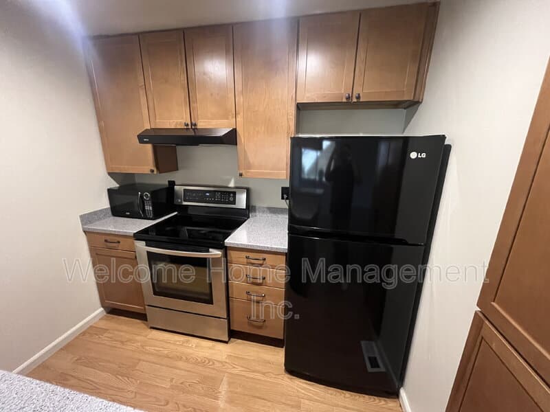 Concord House: 5460 Concord Blvd