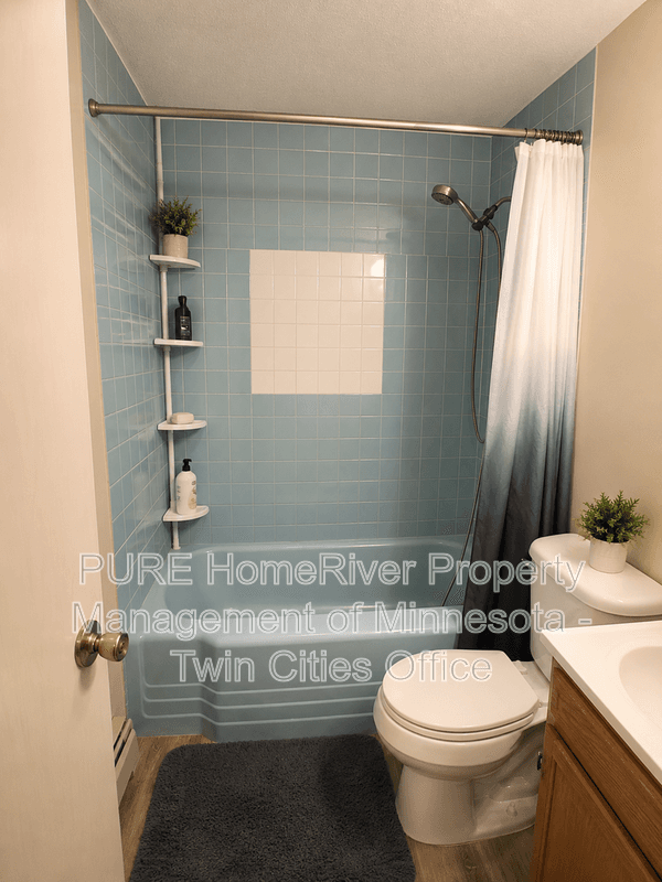 Saint Paul Apartment: 840 Beech St