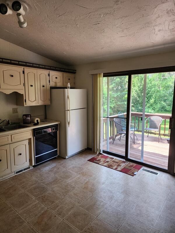 Green Bay Condo: 3296 Peterson Road