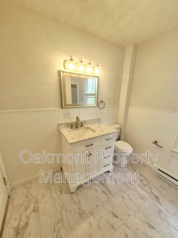 Madison Heights Townhome: 110 Phelps Road - B
