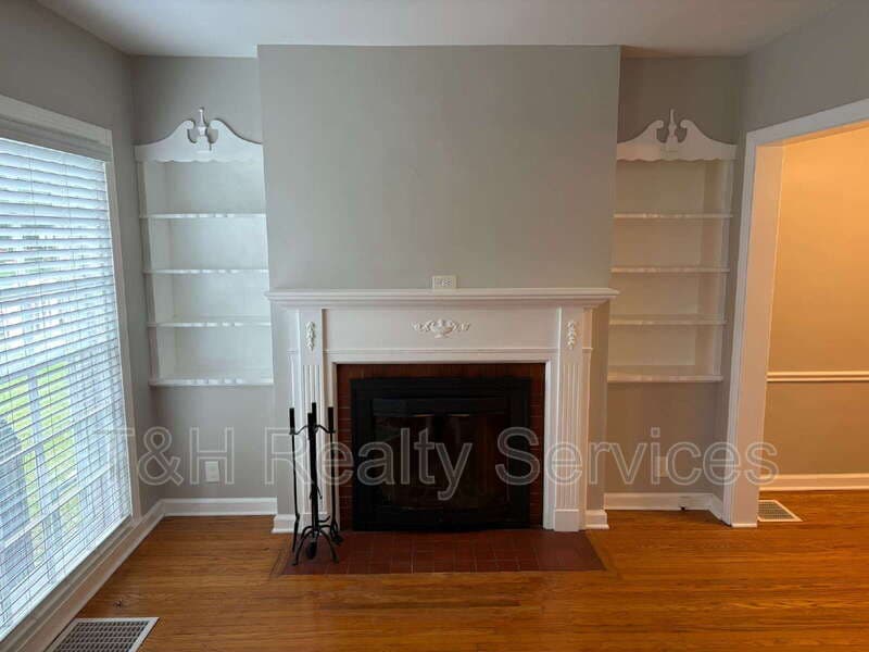 Indianapolis Condo: 5302 East Saint Joseph Street