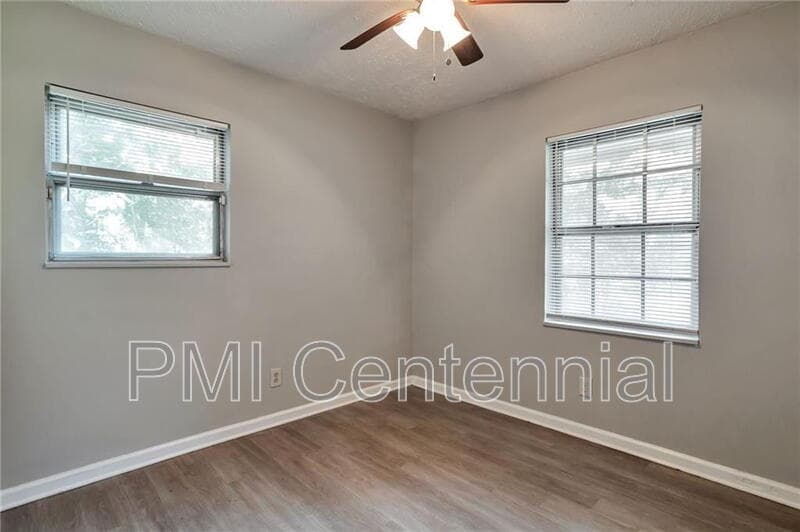 Forest Park House: 484 Evergreen Drive