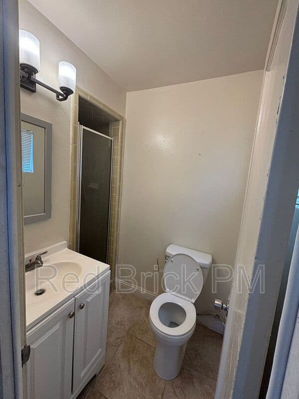 Merced House: 2240 Glen Ave.