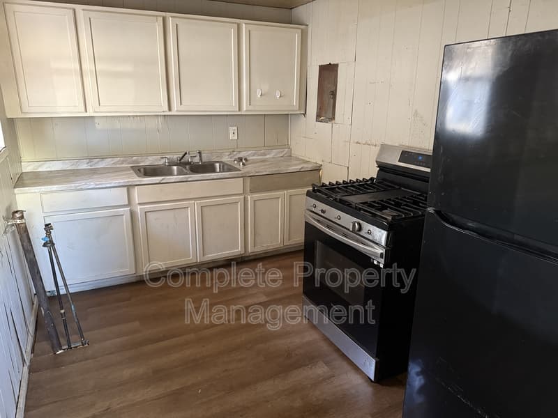 Birmingham House: 3348 34th Street North