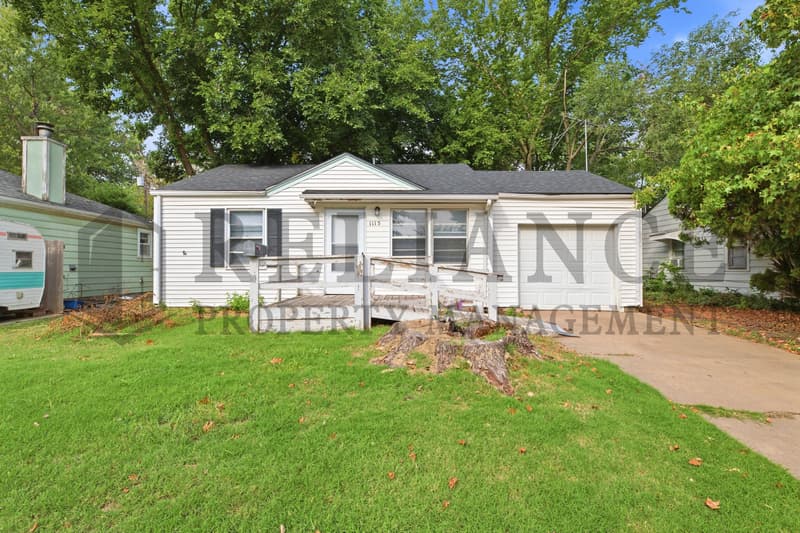 Wichita House: 1115 South Waverly Street