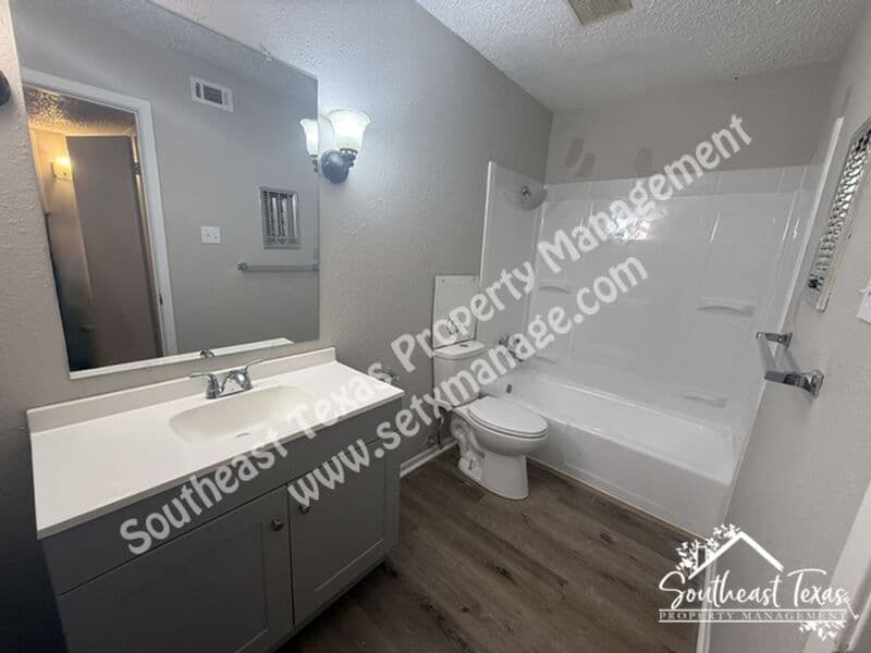 Beaumont House: 401 Pinchback Road