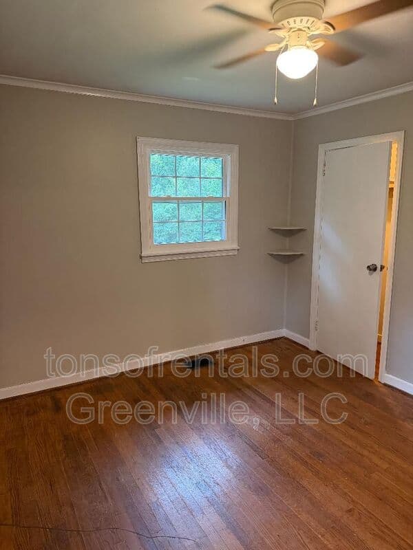 Spartanburg Condo: 793 Hillview Street