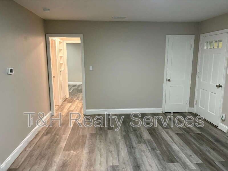 Indianapolis Condo: 5915 East 24th Street